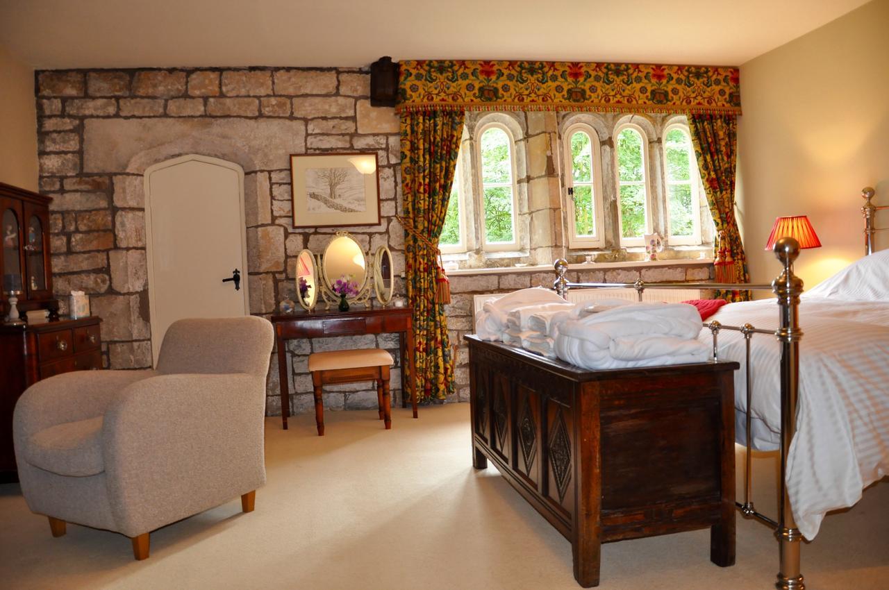 Hurstwood Hall 3*
